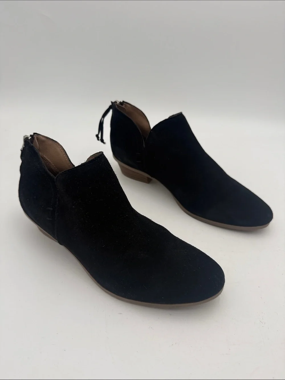 Kenneth Cole Black Suede Cutout Ankle Booties women 8 casual fall festival Y2K